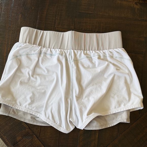 Fabletics Shorts - Picture 5 of 7